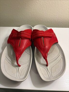 Red Comfort Thong Sandals to burn calories